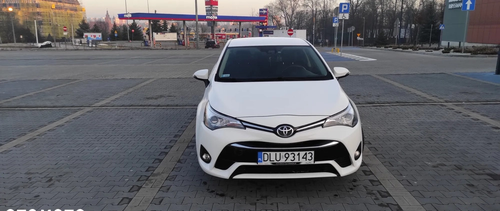 Toyota Avensis cena 55900 przebieg: 122000, rok produkcji 2017 z Lubin małe 154